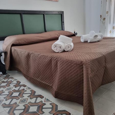 פלרמו Casa Viotti Le Fuoriserie מראה חיצוני תמונה