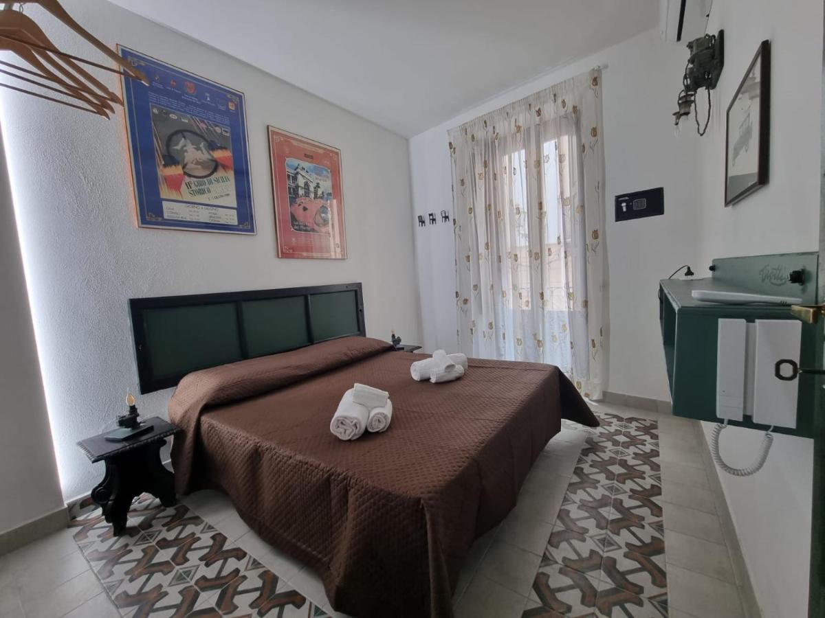 פלרמו Casa Viotti Le Fuoriserie מראה חיצוני תמונה